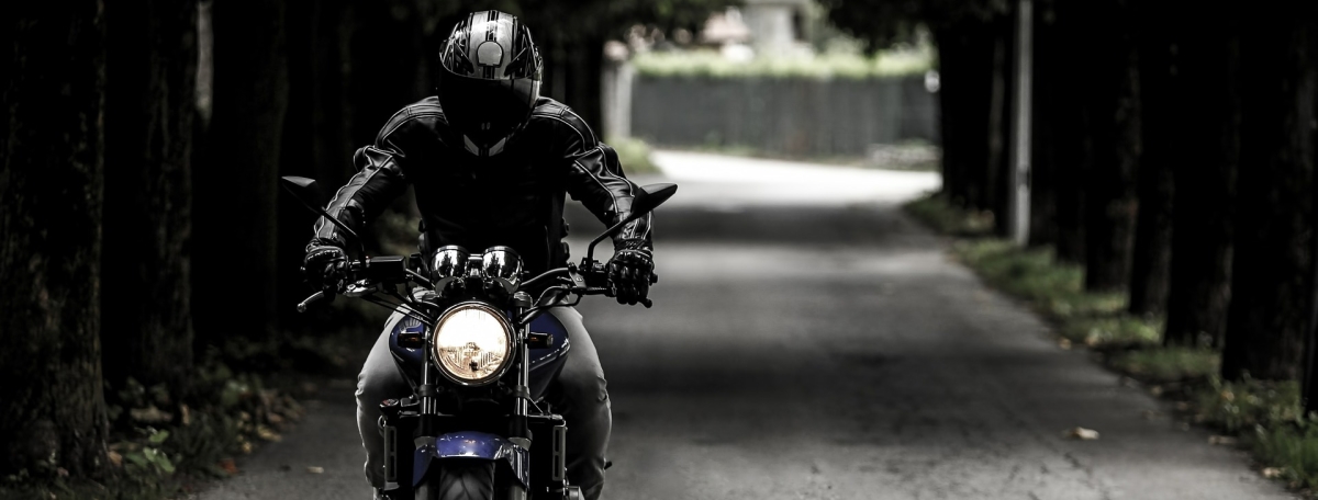 edit-biker-407123_1920