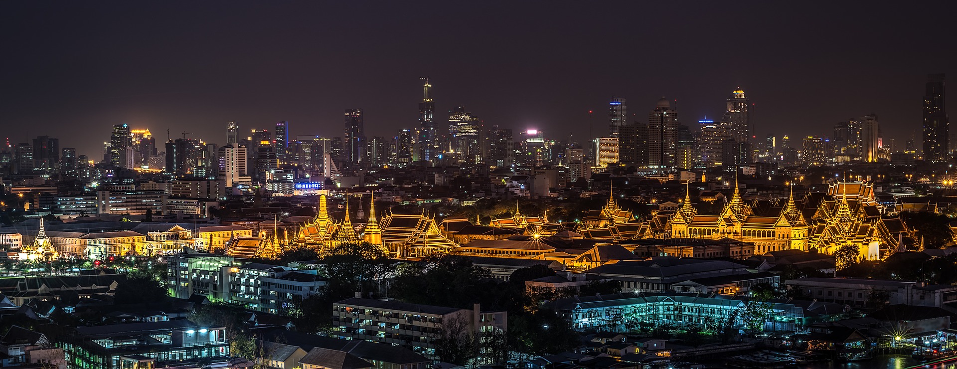 grand-palace-1822487_1920